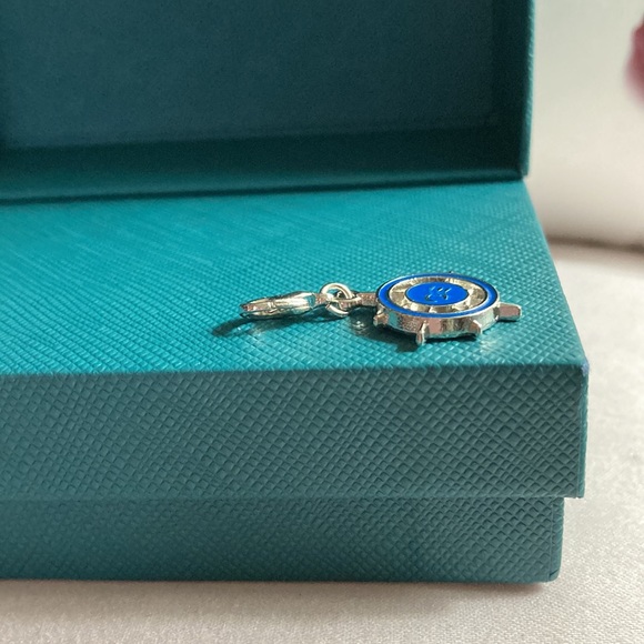 ❤️ NWOT - EFFY Ships Wheel Silvertone Hanging Charm* ❤️ - Picture 8 of 8